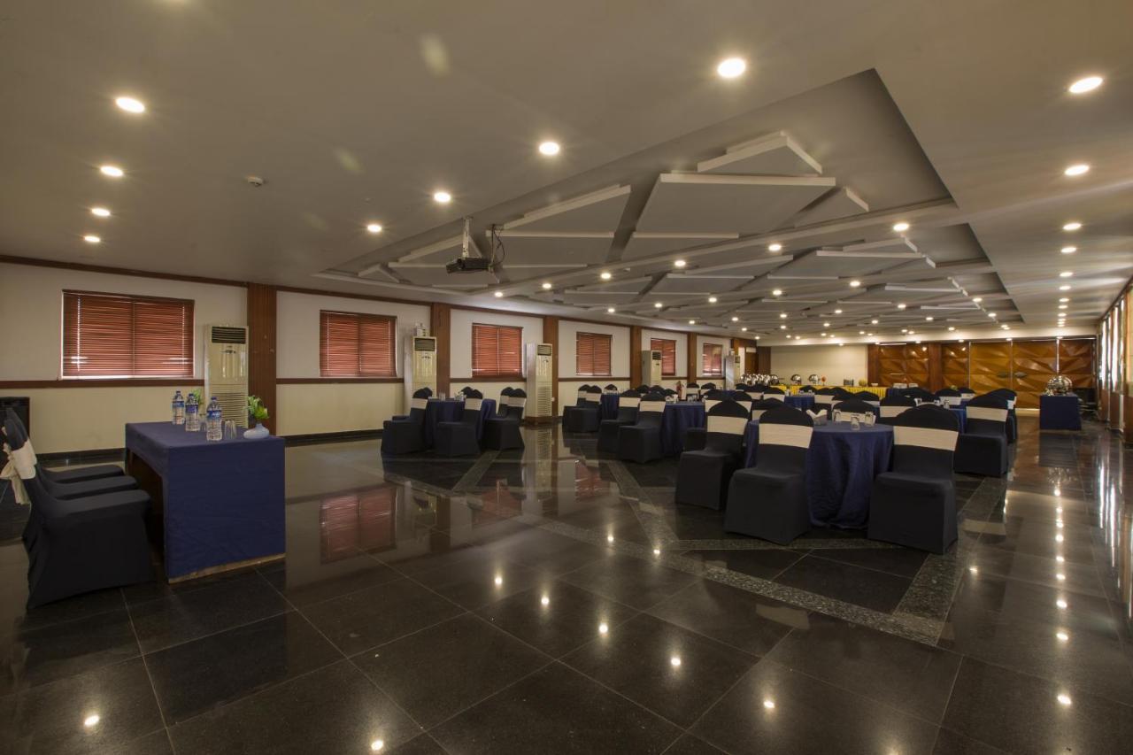 Hotel Tsg Grand Порт-Блэр Экстерьер фото